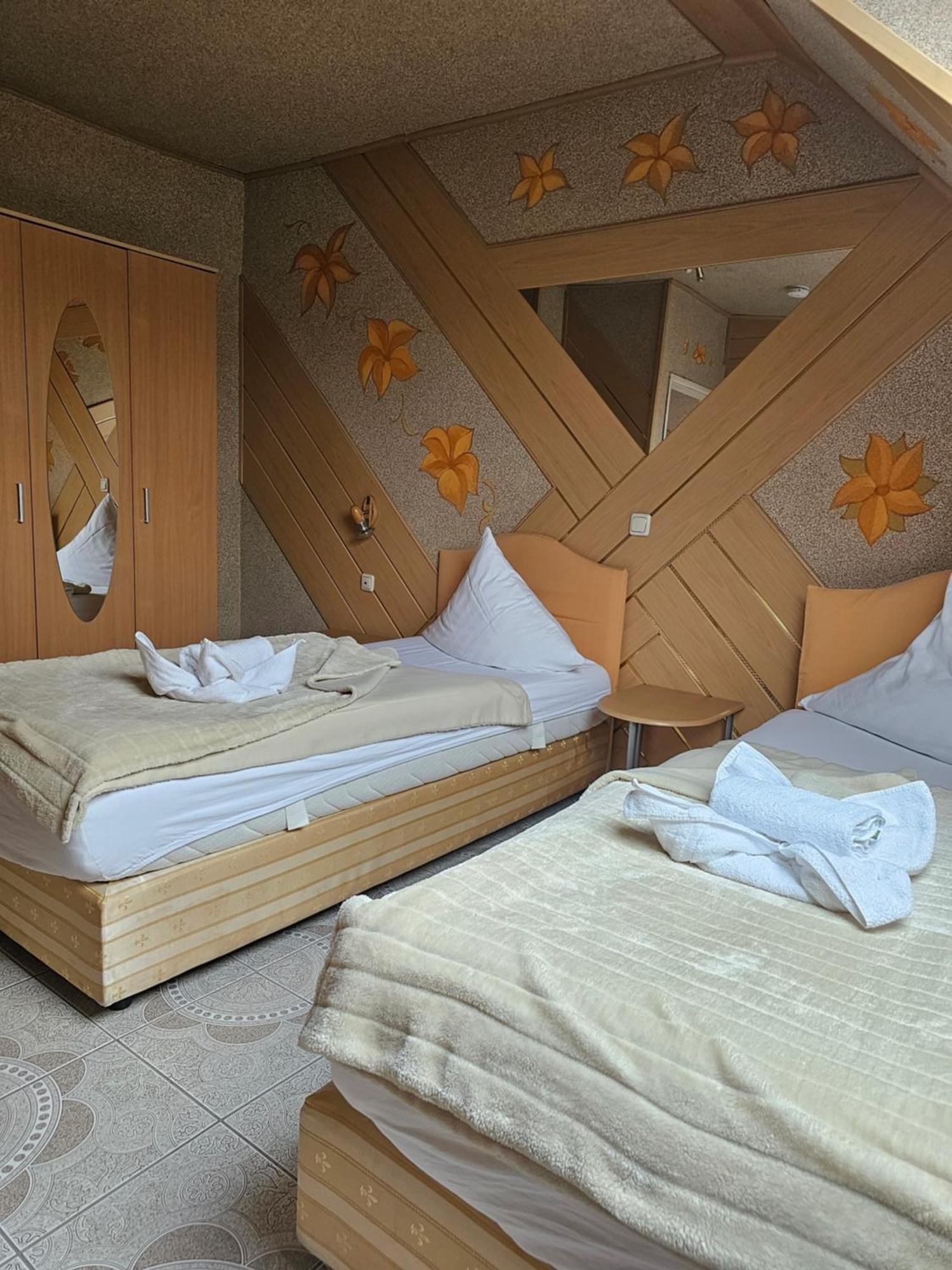 Hotel Tenne Viernheim Bagian luar foto