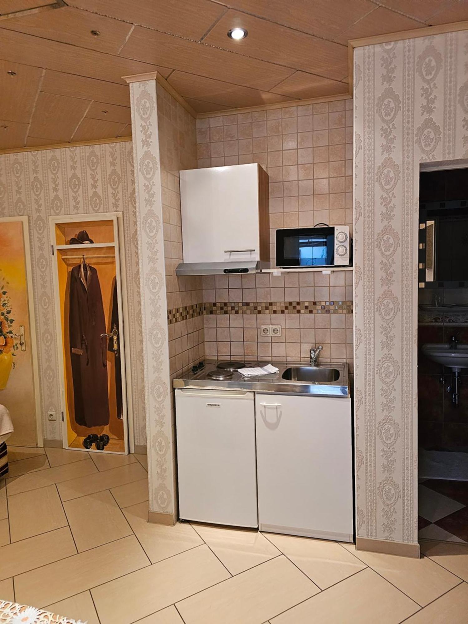 Hotel Tenne Viernheim Bagian luar foto