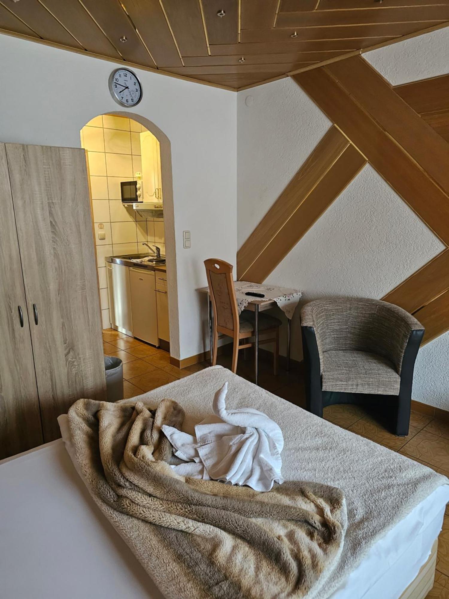 Hotel Tenne Viernheim Bagian luar foto