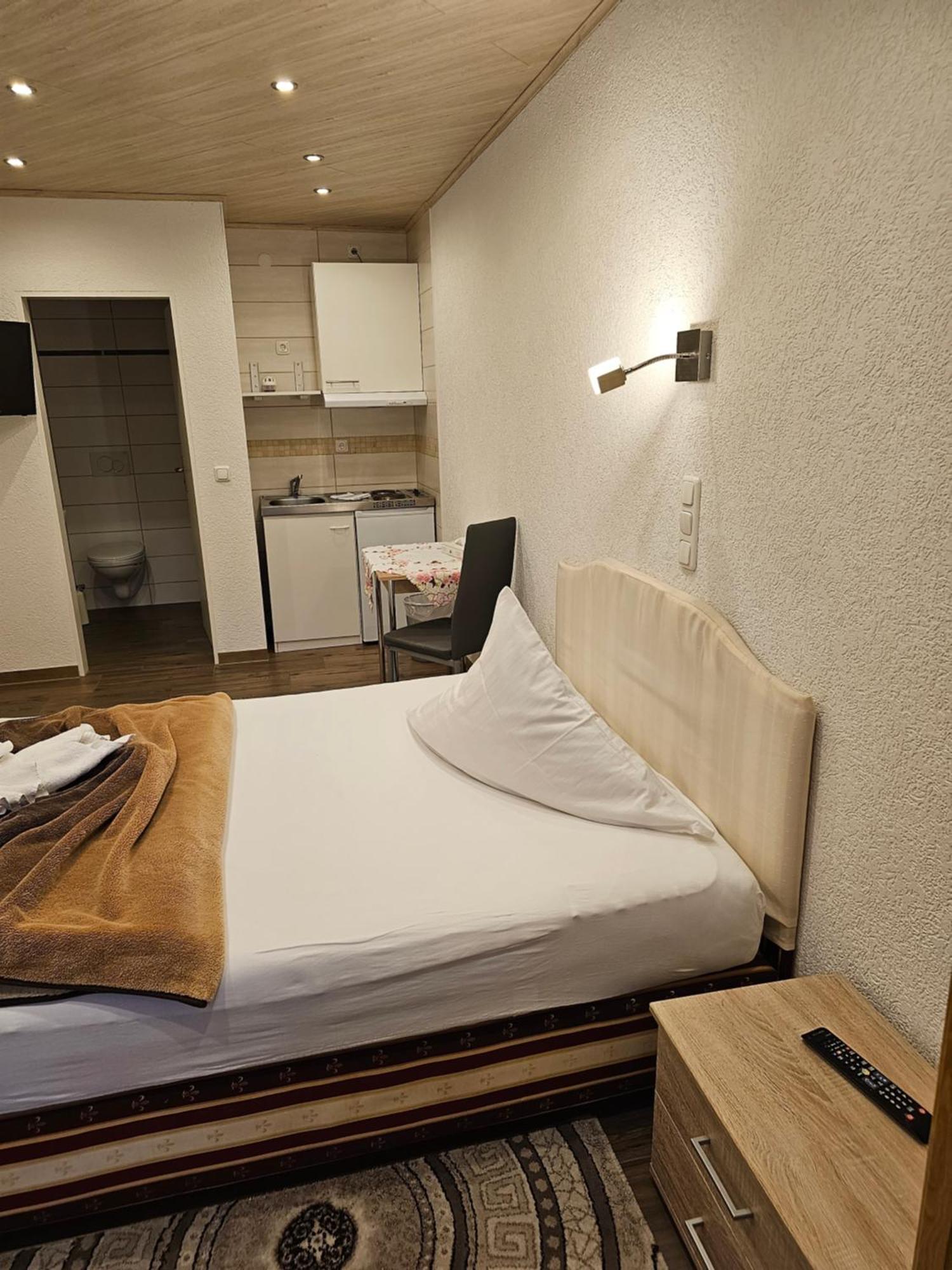 Hotel Tenne Viernheim Bagian luar foto