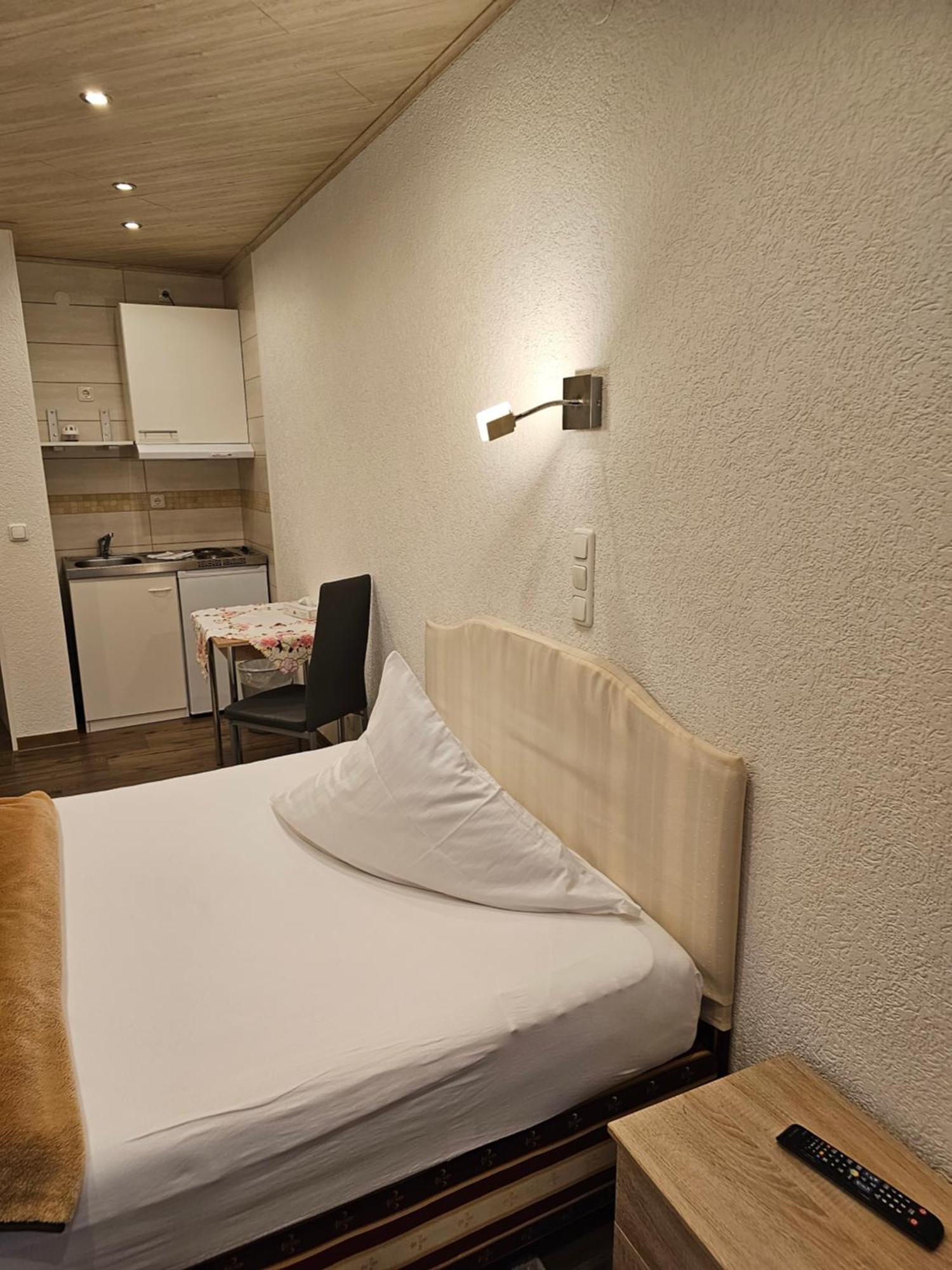 Hotel Tenne Viernheim Bagian luar foto